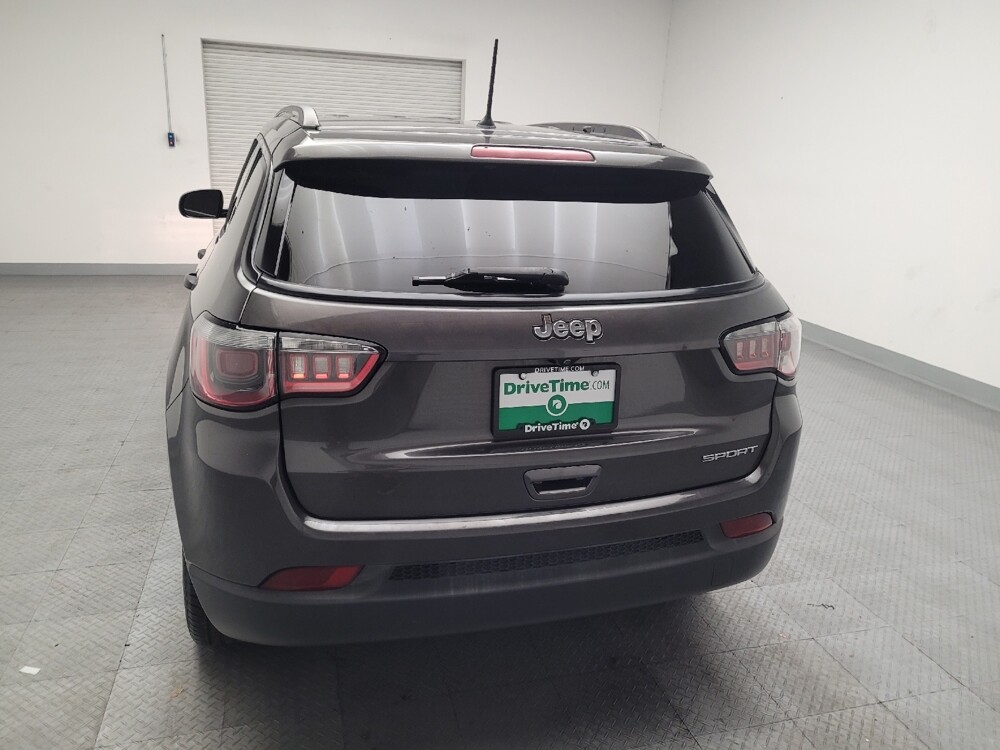 2018 Jeep Compass in Bakersfield, CA 93309 - 18095793 6
