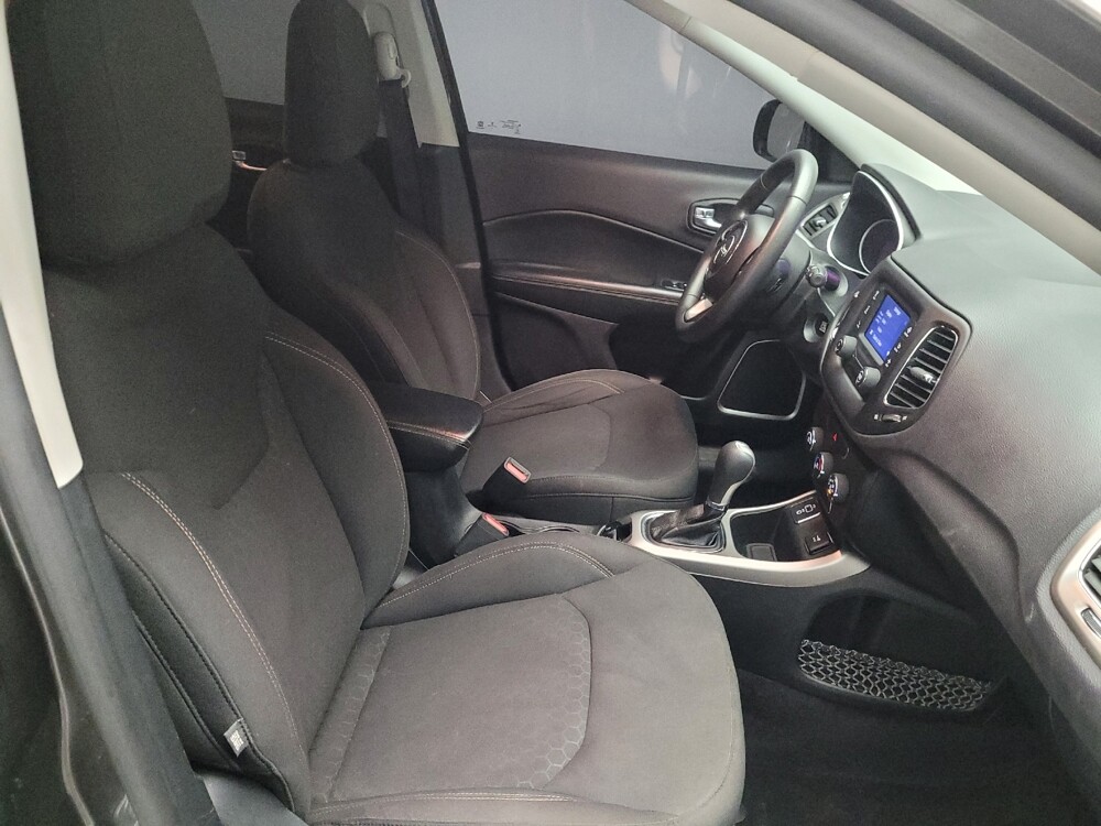 2018 Jeep Compass in Bakersfield, CA 93309 - 18095793 21