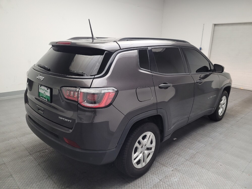 2018 Jeep Compass in Bakersfield, CA 93309 - 18095793 9