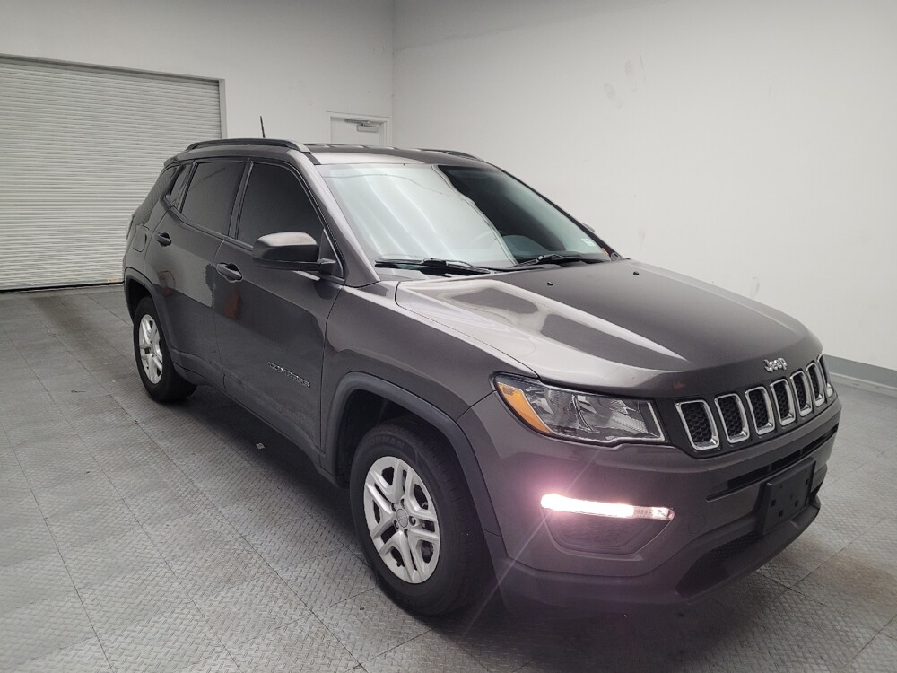 2018 Jeep Compass in Bakersfield, CA 93309 - 18095793 13