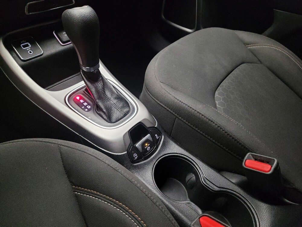 2018 Jeep Compass in Bakersfield, CA 93309 - 18095793 26