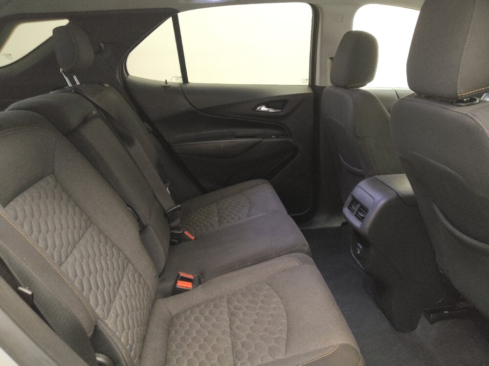 2019 Chevrolet Equinox in Midlothian, IL 60445 - 18095796 19