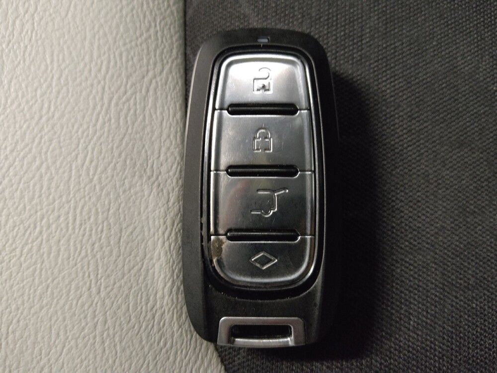 2018 Jeep Compass in Houston, TX 77034 - 18095797 32