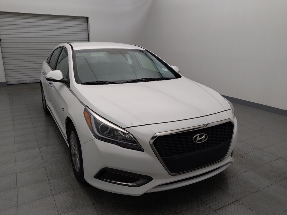 2016 Hyundai Sonata in Houston, TX 77034 - 18095798 14