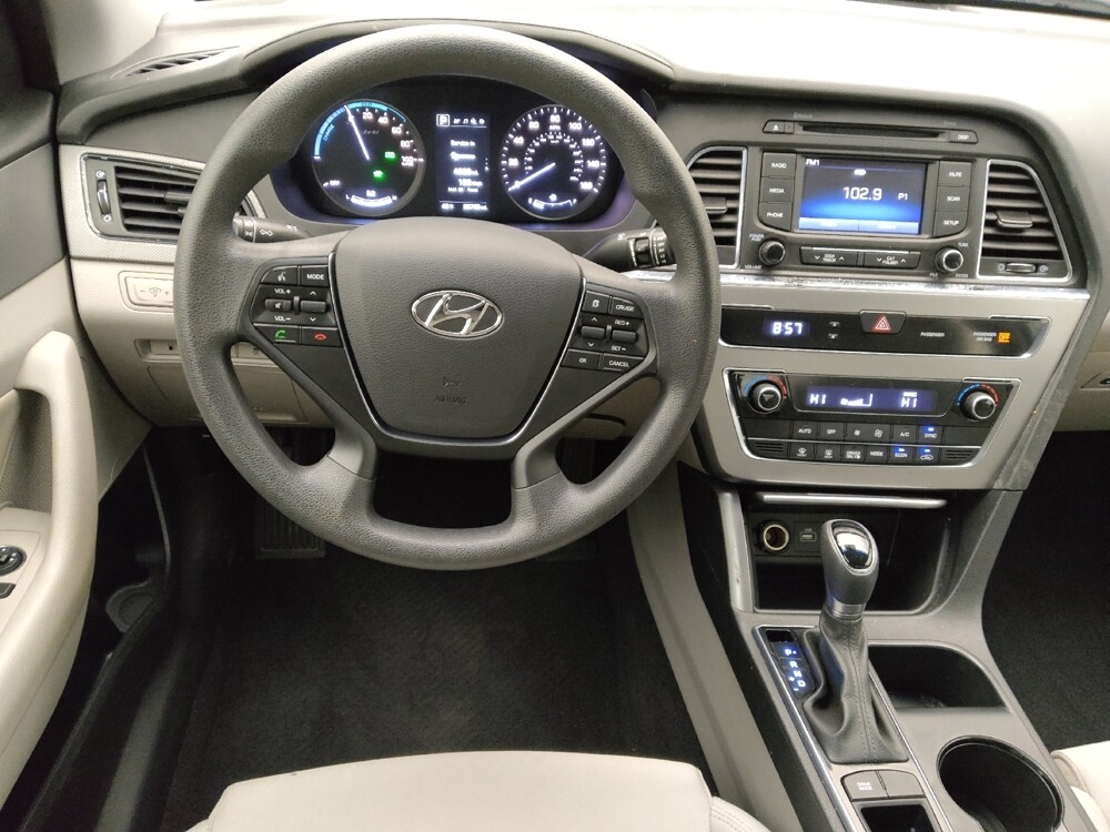 2016 Hyundai Sonata in Houston, TX 77034 - 18095798 22