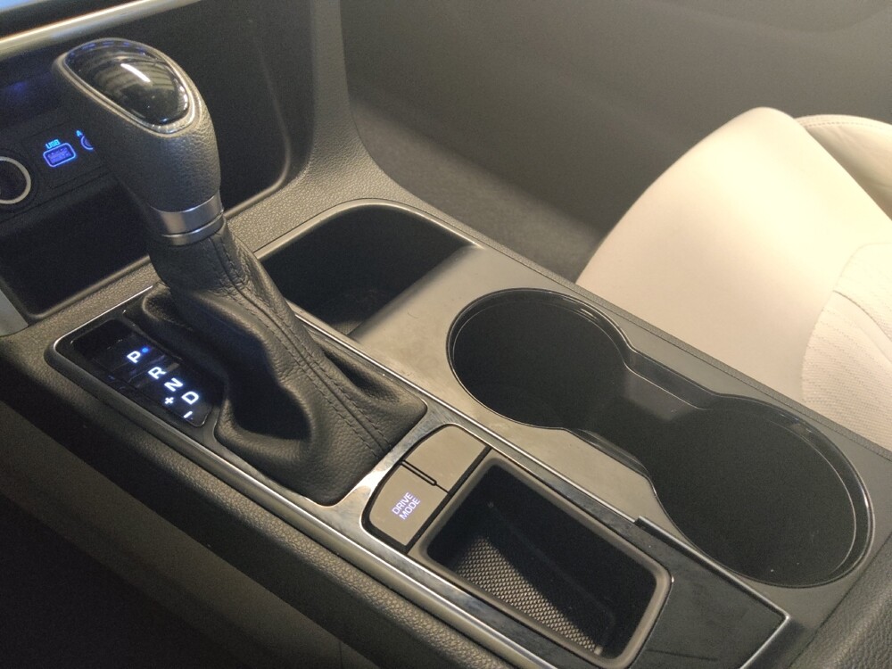 2016 Hyundai Sonata in Houston, TX 77034 - 18095798 26