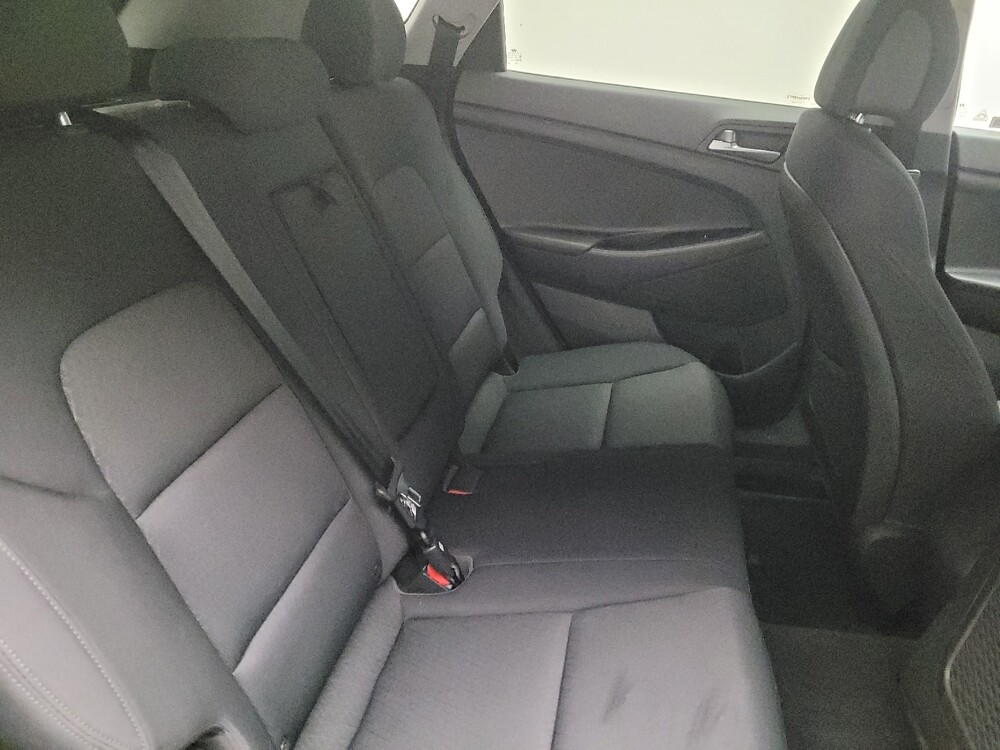 2017 Hyundai Tucson in Fresno, CA 93726 - 18095800 19