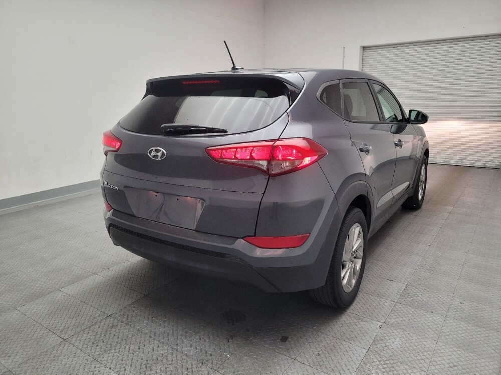 2017 Hyundai Tucson in Fresno, CA 93726 - 18095800 7