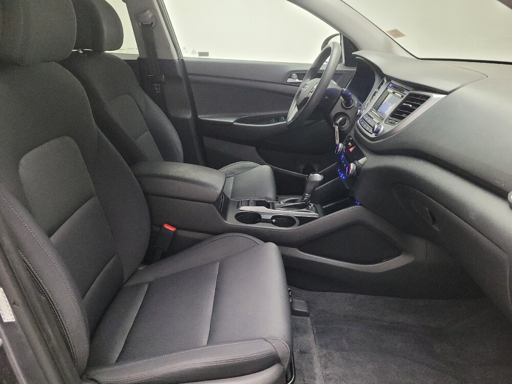 2017 Hyundai Tucson in Fresno, CA 93726 - 18095800 21