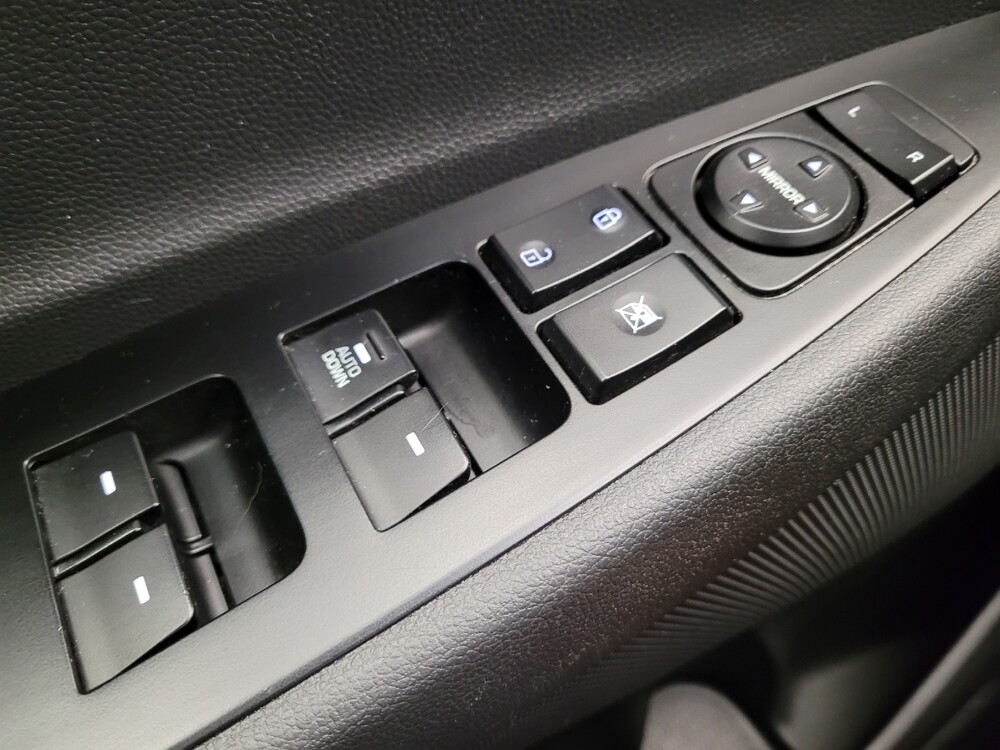 2017 Hyundai Tucson in Fresno, CA 93726 - 18095800 27