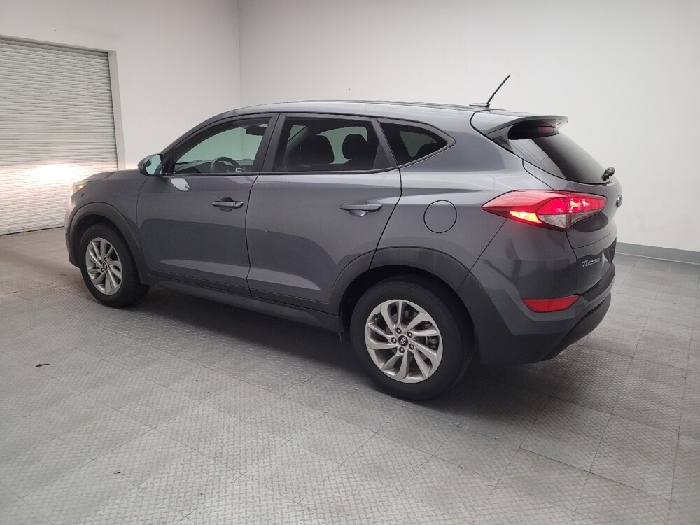 2017 Hyundai Tucson in Fresno, CA 93726 - 18095800 3