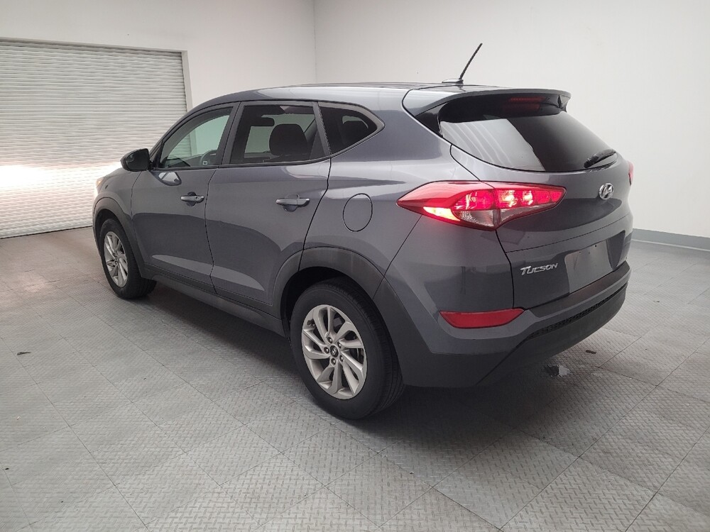 2017 Hyundai Tucson in Fresno, CA 93726 - 18095800 5