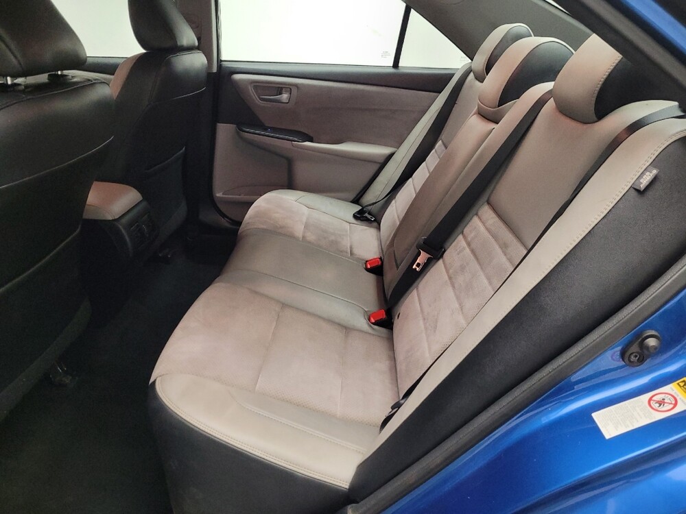 2017 Toyota Camry in Bakersfield, CA 93309 - 18095801 18