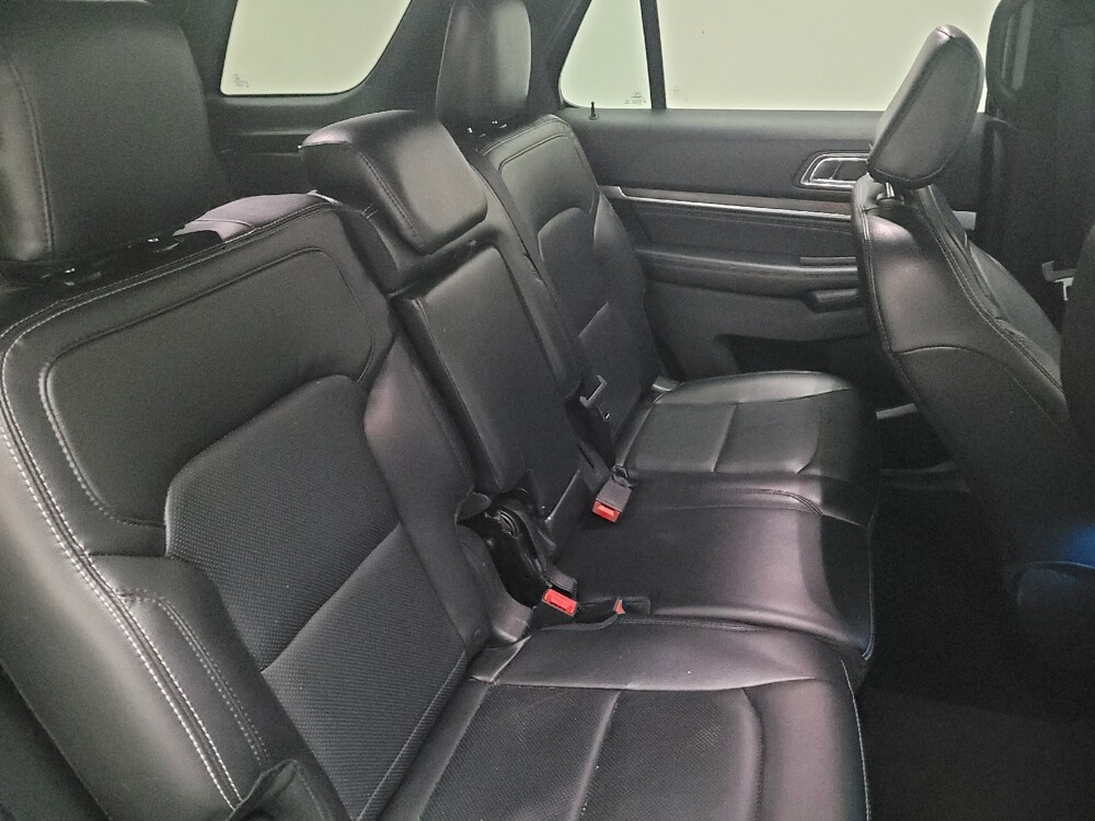 2019 Ford Explorer in Montclair, CA 91763 - 18095802 19