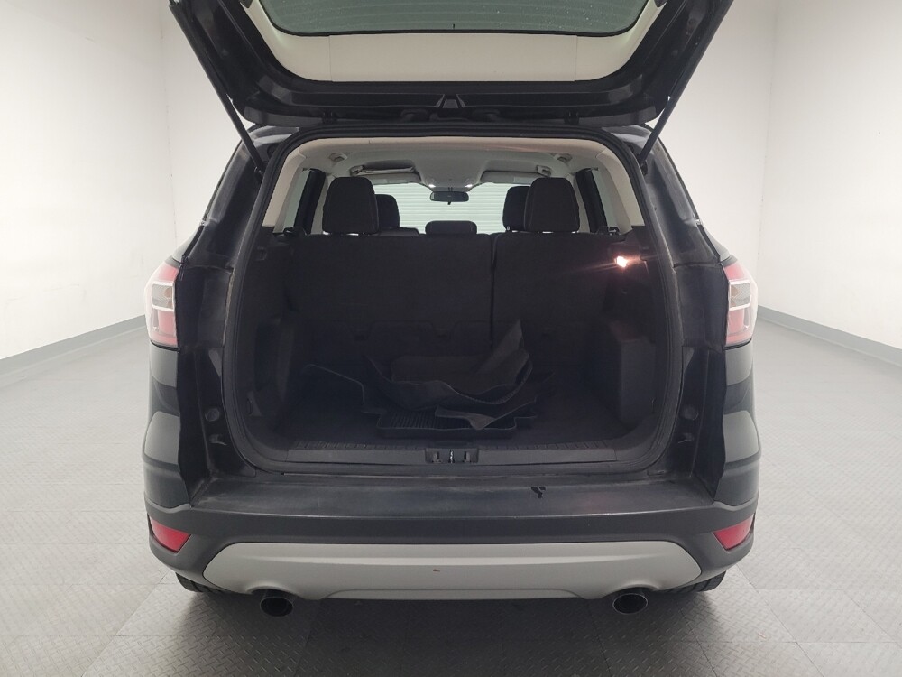 2018 Ford Escape in Bakersfield, CA 93309 - 18095803 29