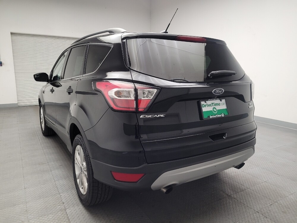 2018 Ford Escape in Bakersfield, CA 93309 - 18095803 6