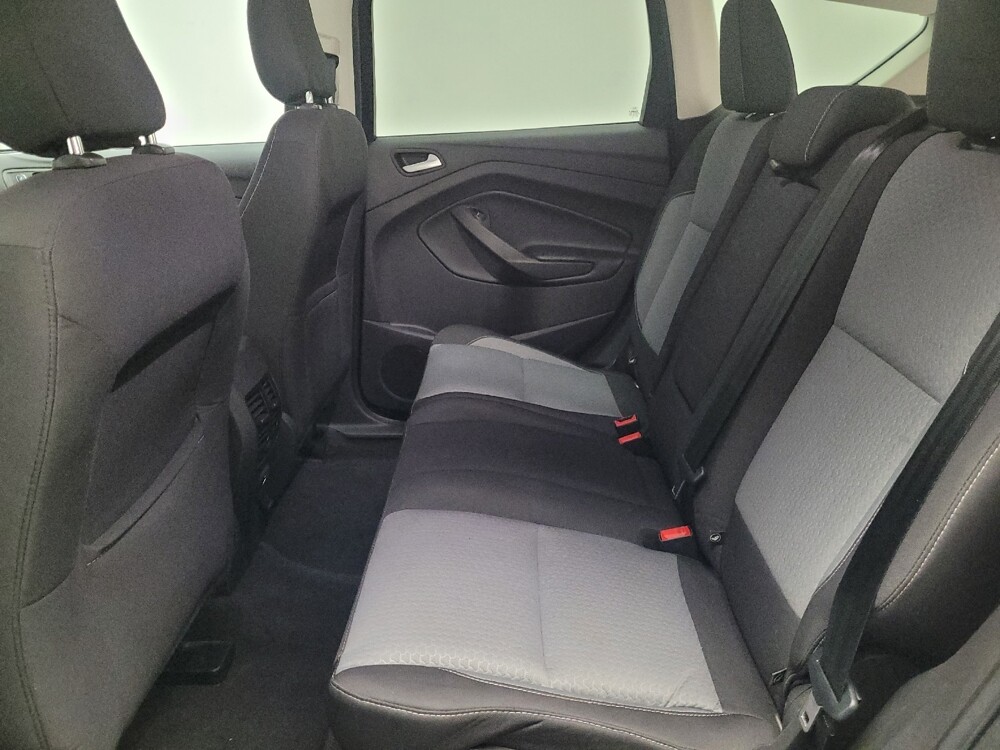 2018 Ford Escape in Bakersfield, CA 93309 - 18095803 18