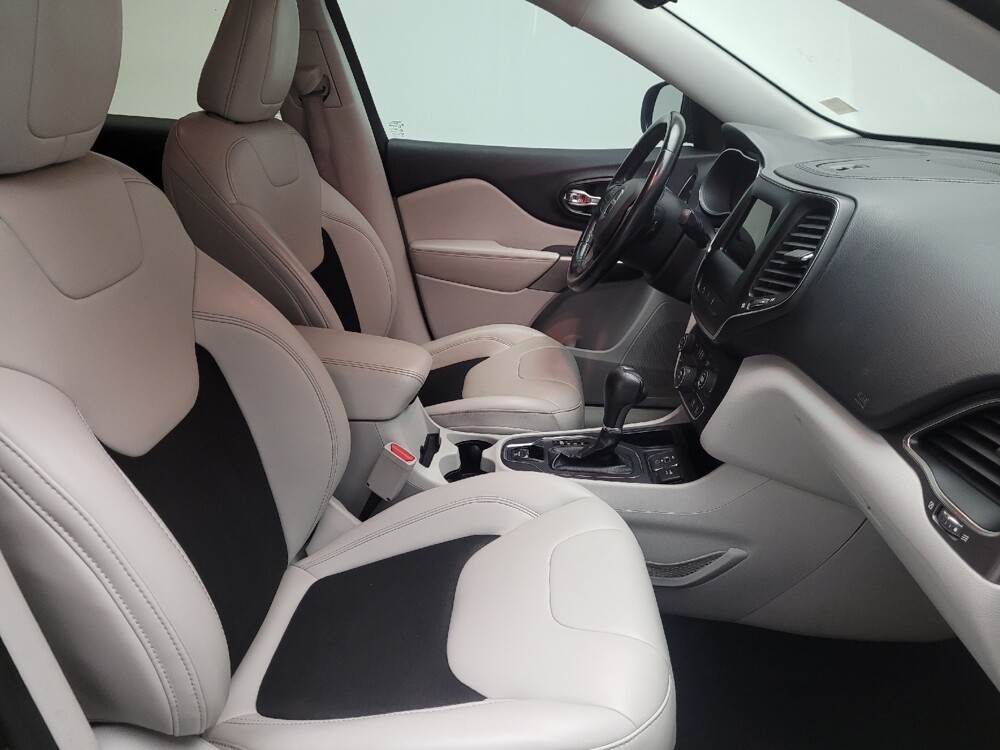 2021 Jeep Cherokee in Bakersfield, CA 93309 - 18095806 21