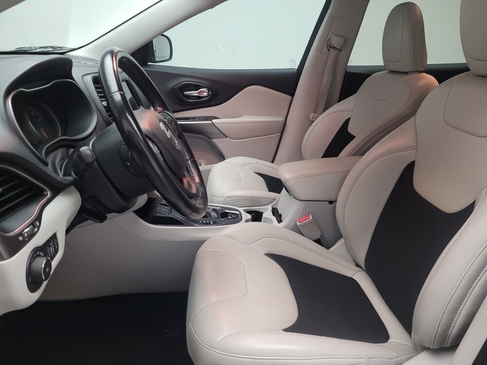 2021 Jeep Cherokee in Bakersfield, CA 93309 - 18095806 17