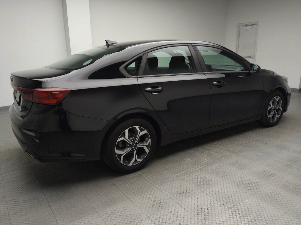 2019 Kia Forte in Madison, TN 37115 - 18095809 10