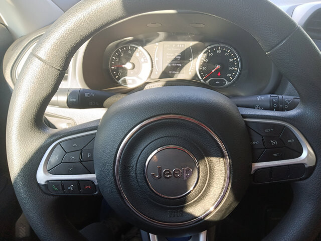 2019 Jeep Renegade in DuBois, PA 15801 - 18095820 10