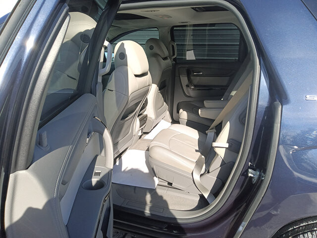 2017 GMC Acadia in DuBois, PA 15801 - 18095821 8