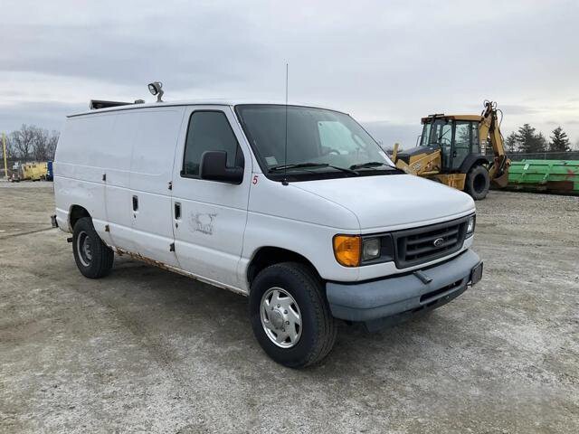 2006 Ford E-250 and Econoline 250 in Blauvelt, NY 10913 - 18095822
