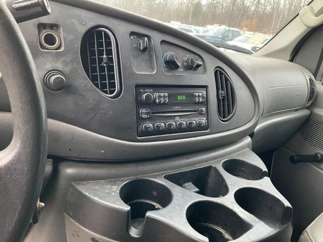 2006 Ford E-250 and Econoline 250 in Blauvelt, NY 10913 - 18095822 12