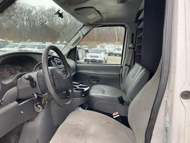 2006 Ford E-250 and Econoline 250 in Blauvelt, NY 10913 - 18095822 11
