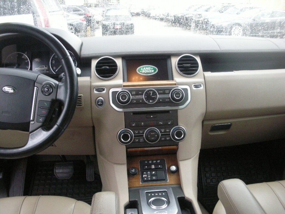 2016 Land Rover LR4 in Nashville, TN 37209 - 18095840 9