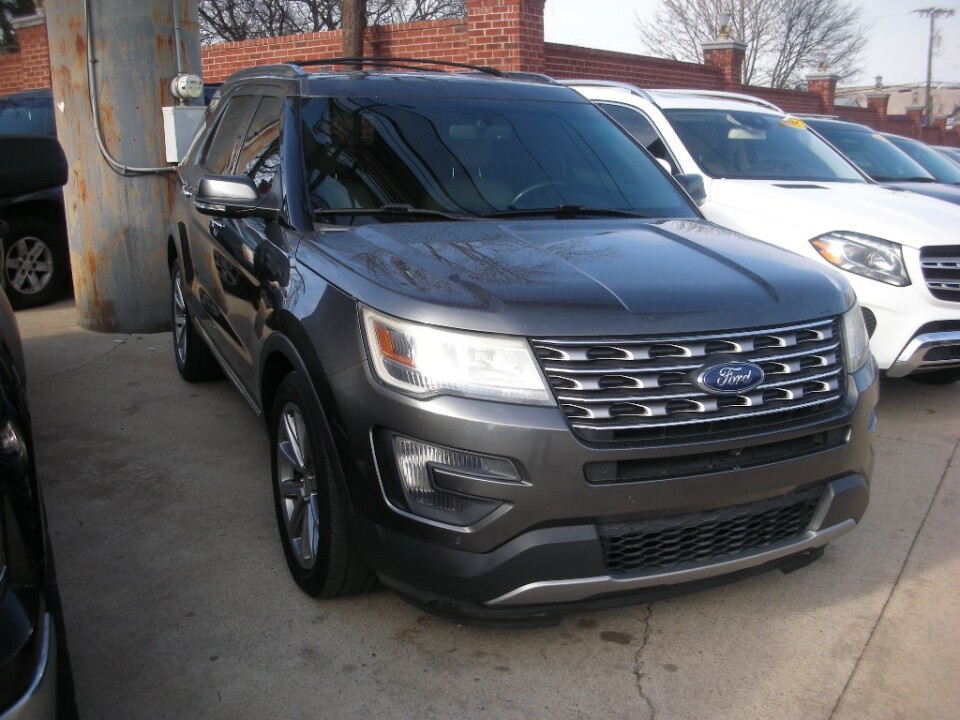 2016 Ford Explorer in Nashville, TN 37209 - 18095844