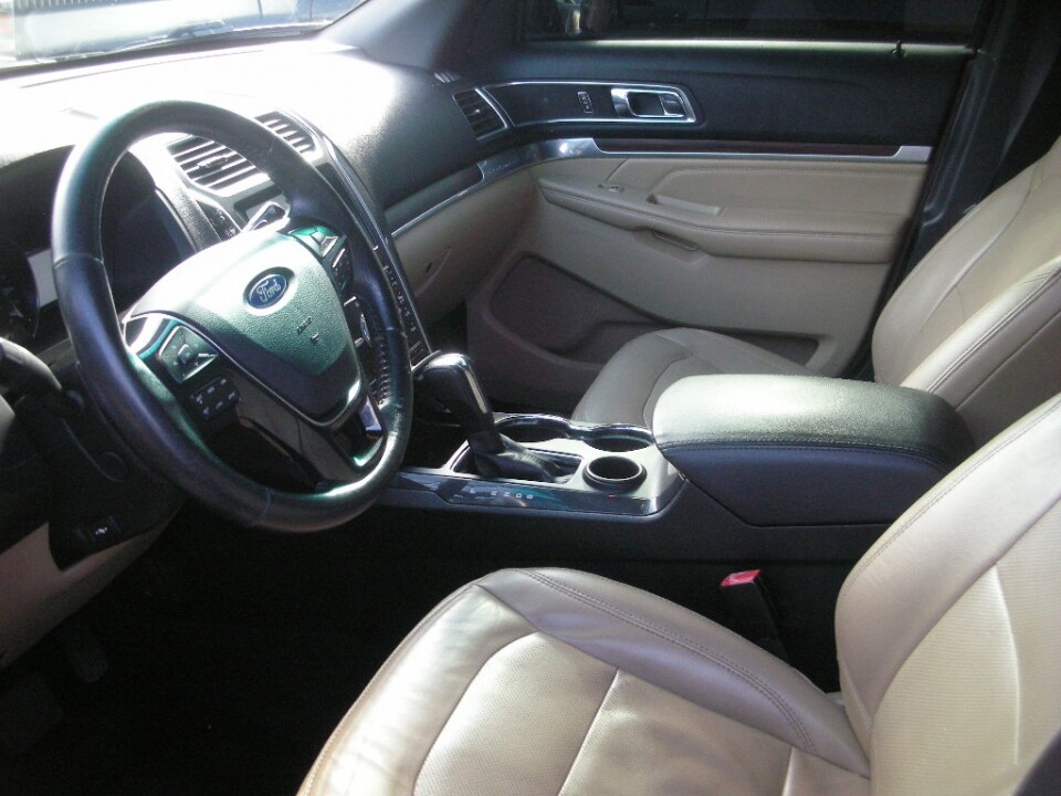 2016 Ford Explorer in Nashville, TN 37209 - 18095844 4