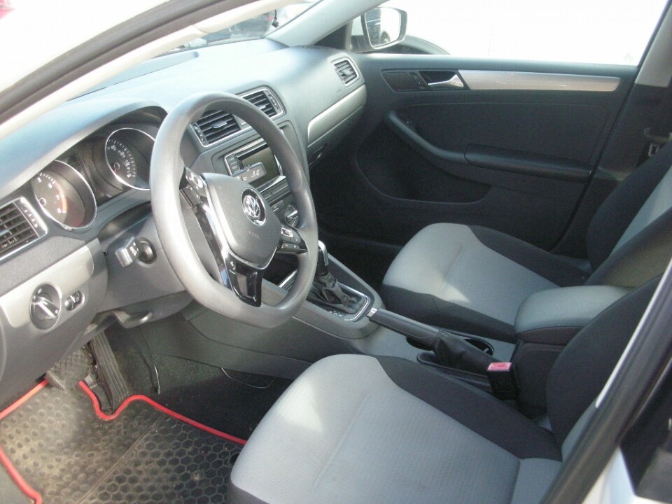 2017 Volkswagen Jetta in Nashville, TN 37209 - 18095845 4