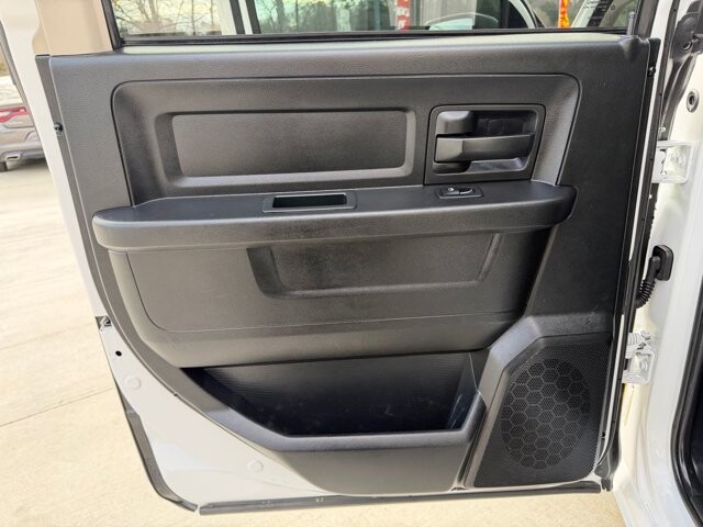 2017 RAM 1500 in Knoxville, TN 37920 - 18095861 8