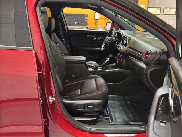 2019 Chevrolet Blazer in Burlington, WI 53105 - 18095881 20