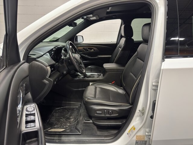2022 Chevrolet Traverse in Burlington, WI 53105 - 18095883 14
