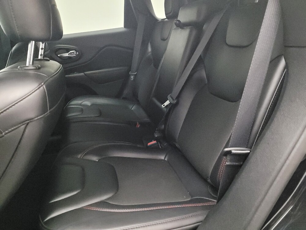 2020 Jeep Cherokee in Downey, CA 90241 - 18095885 18