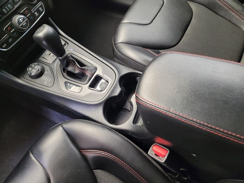 2020 Jeep Cherokee in Downey, CA 90241 - 18095885 26