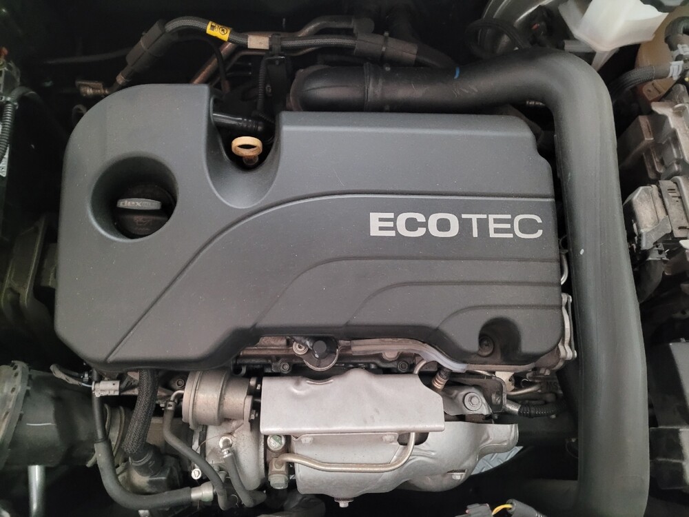 2020 Chevrolet Equinox in Downey, CA 90241 - 18095889 30