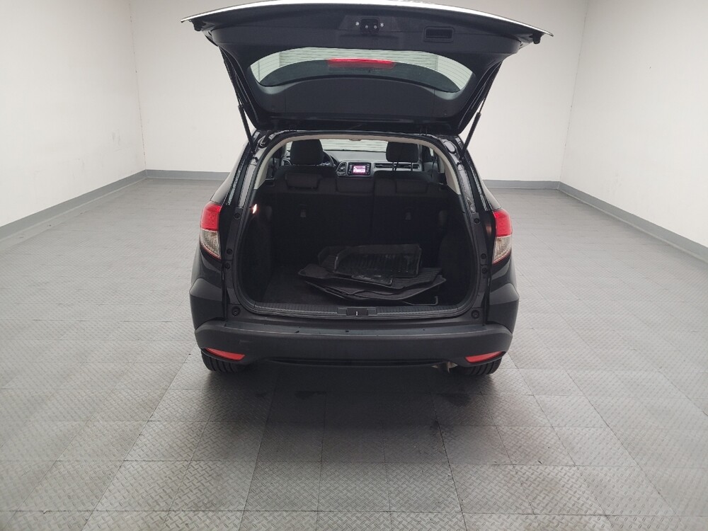 2020 Honda HR-V in Downey, CA 90241 - 18095890 29