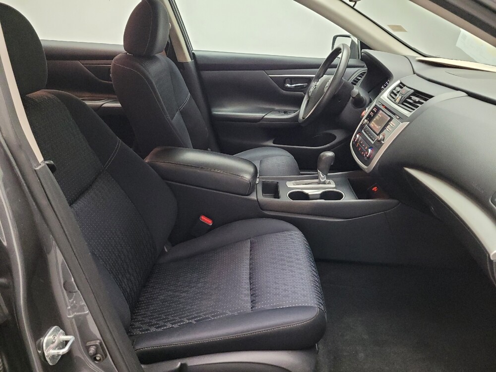 2017 Nissan Altima in Downey, CA 90241 - 18095891 21