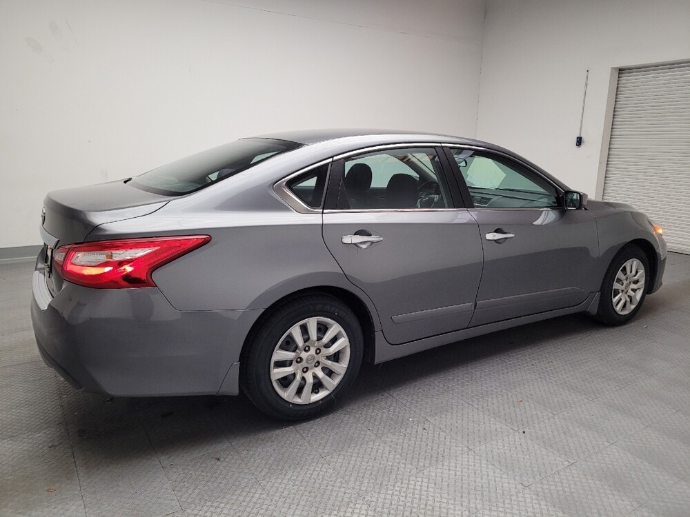 2017 Nissan Altima in Downey, CA 90241 - 18095891 10