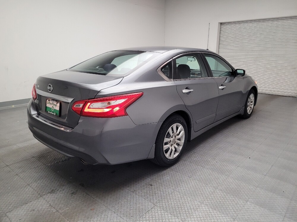 2017 Nissan Altima in Downey, CA 90241 - 18095891 9