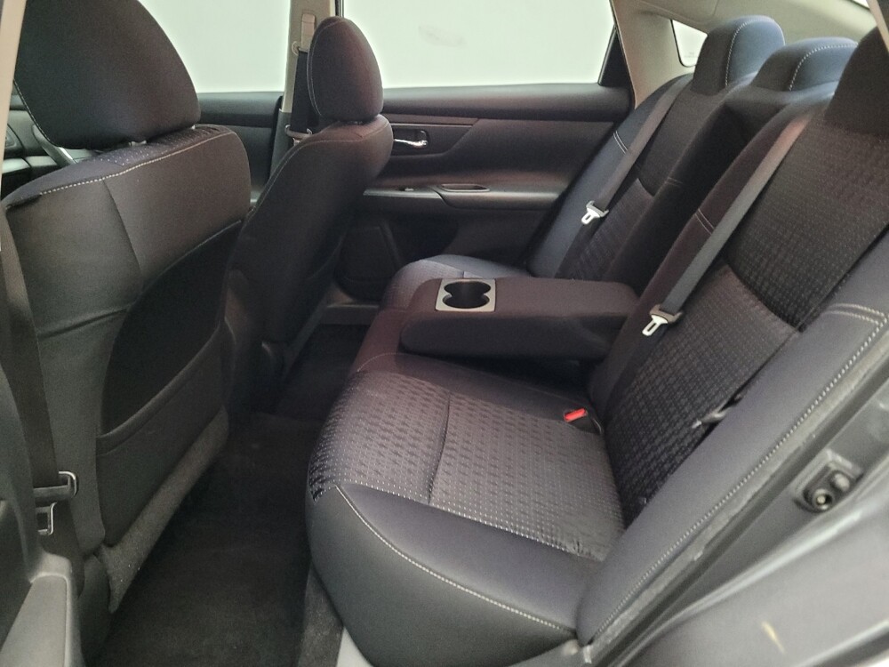 2017 Nissan Altima in Downey, CA 90241 - 18095891 18