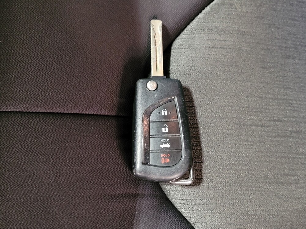 2021 Toyota Camry in Orlando, FL 32808 - 18095896 32