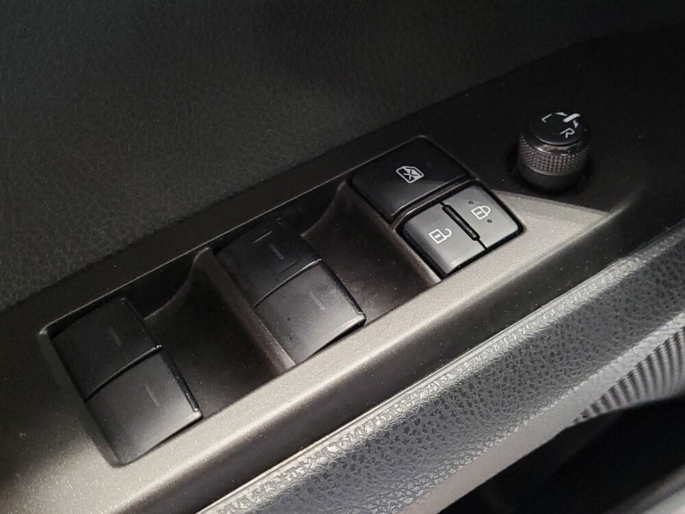 2021 Toyota Camry in Orlando, FL 32808 - 18095896 27