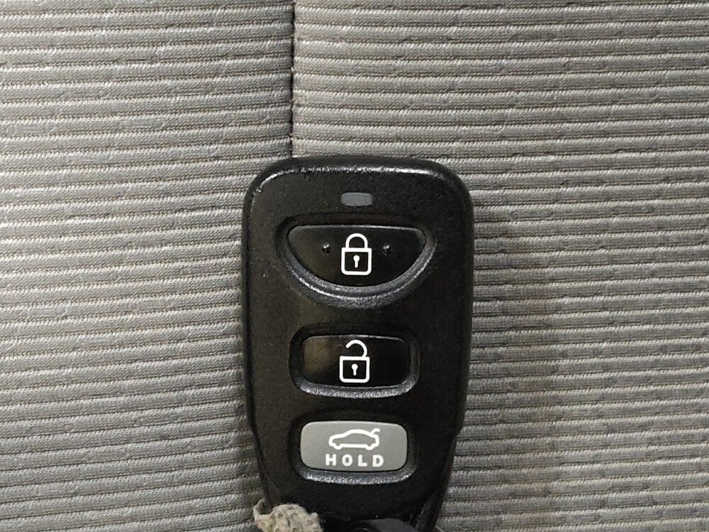 2017 Hyundai Elantra in Fort Worth, TX 76116 - 18095898 32