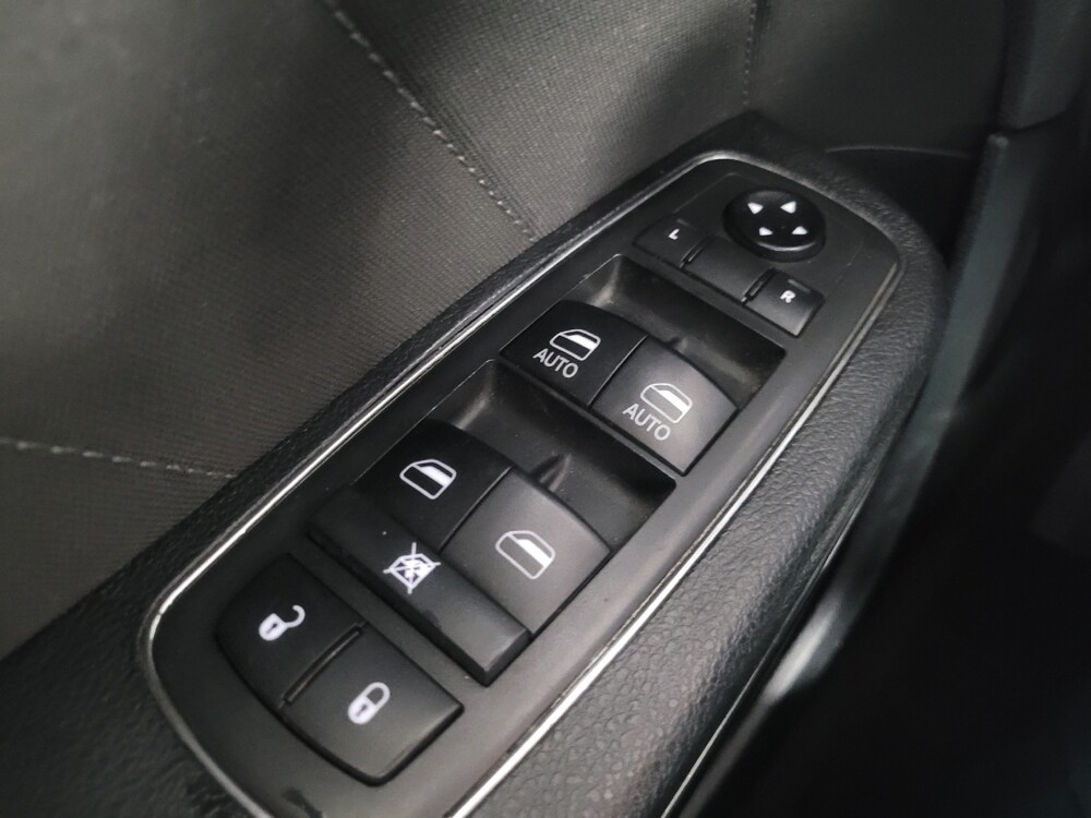 2017 Dodge Charger in Jackson, MS 39211 - 18095906 27