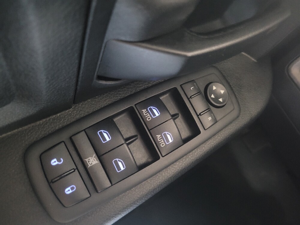 2016 RAM 1500 in Chattanooga, TN 37421 - 18095912 27