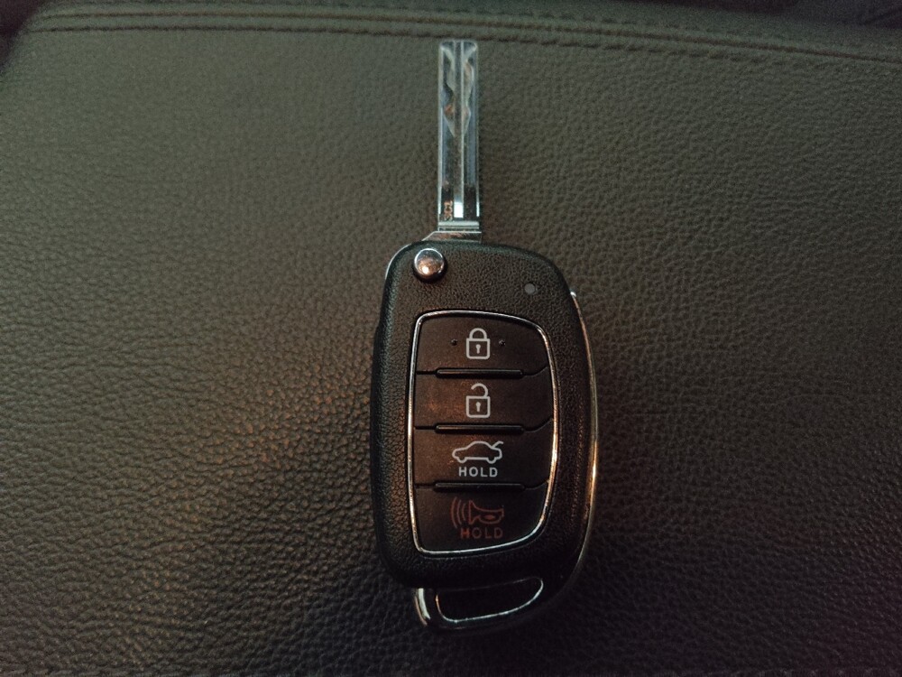 2018 Hyundai Sonata in Marietta, GA 30062 - 18095913 32